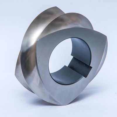 ซื้อ อุปกรณ์สกรู Extruder Triple Flight อุปกรณ์สกรู Single Spline Shaft สําหรับการผสมยางพลาสติก online manufacture
